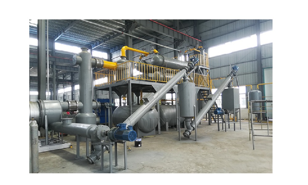 Tyre and polymer pyrolysis